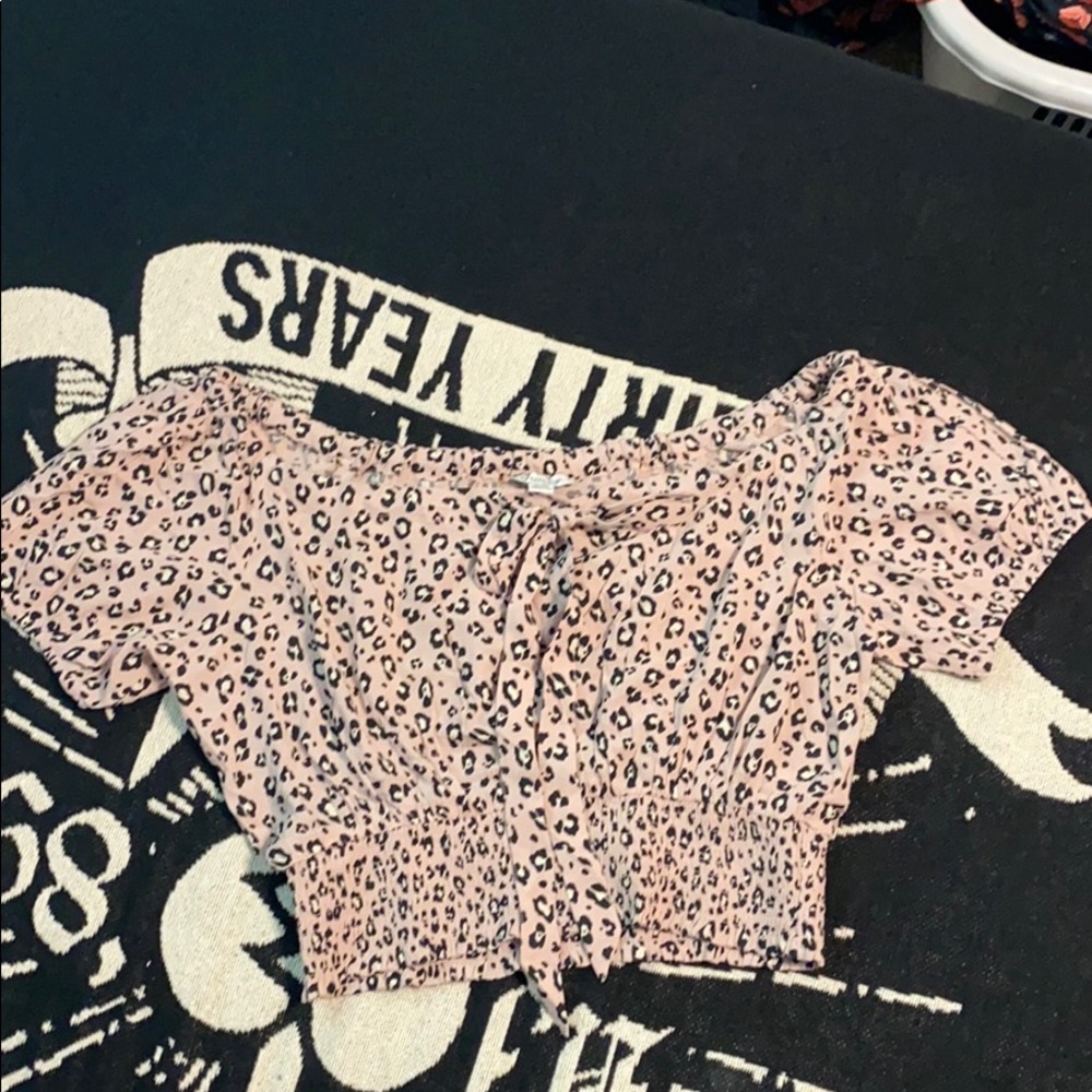American Eagle Pink Leopard Peasant Style Crop Top